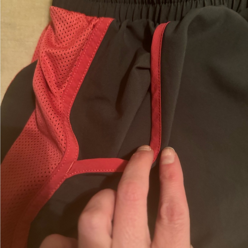 Under Armor Athletic Shorts - Picture 3 of 4